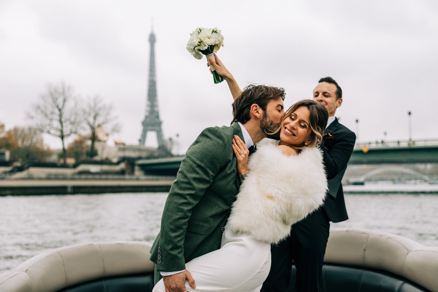 mariage parisien sur la Seine