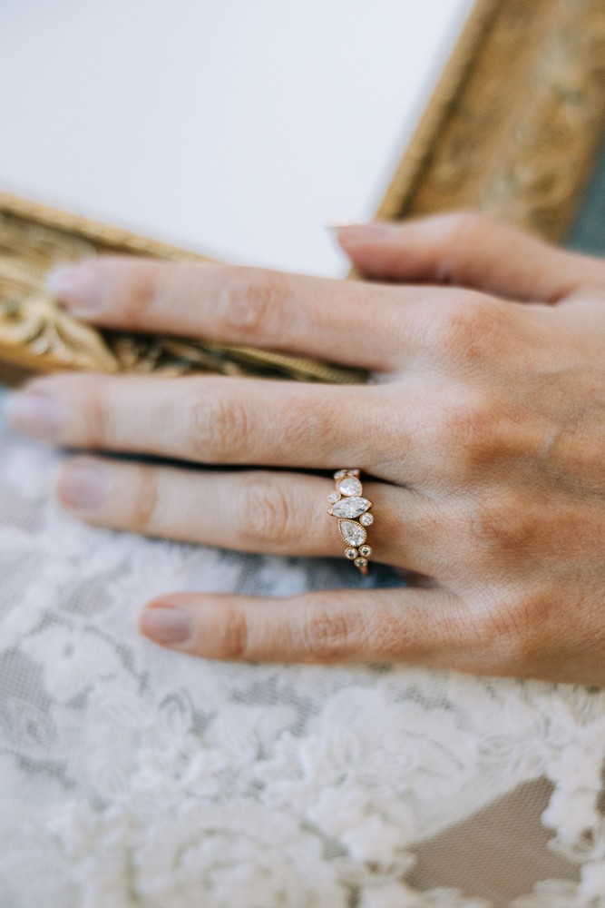 mariage chic et raffiné à l'Hôtel Marignan à Paris