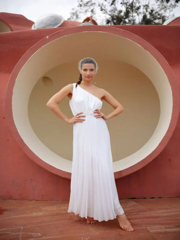 robe-de-mariee-longue-plissee-nafnaf