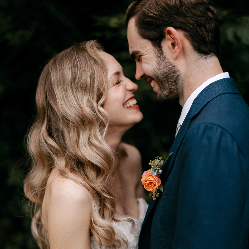 Laura Saulle Photographe dans le carnet d'adresses de la Soeur de la Mariée blog mariage