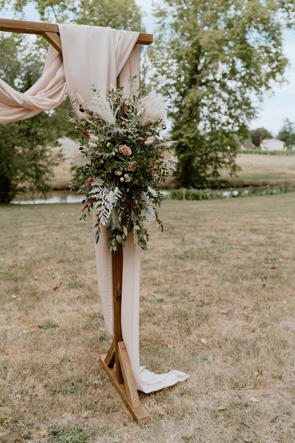 mariage boho-chic au château de l'hospital près de Bordeaux