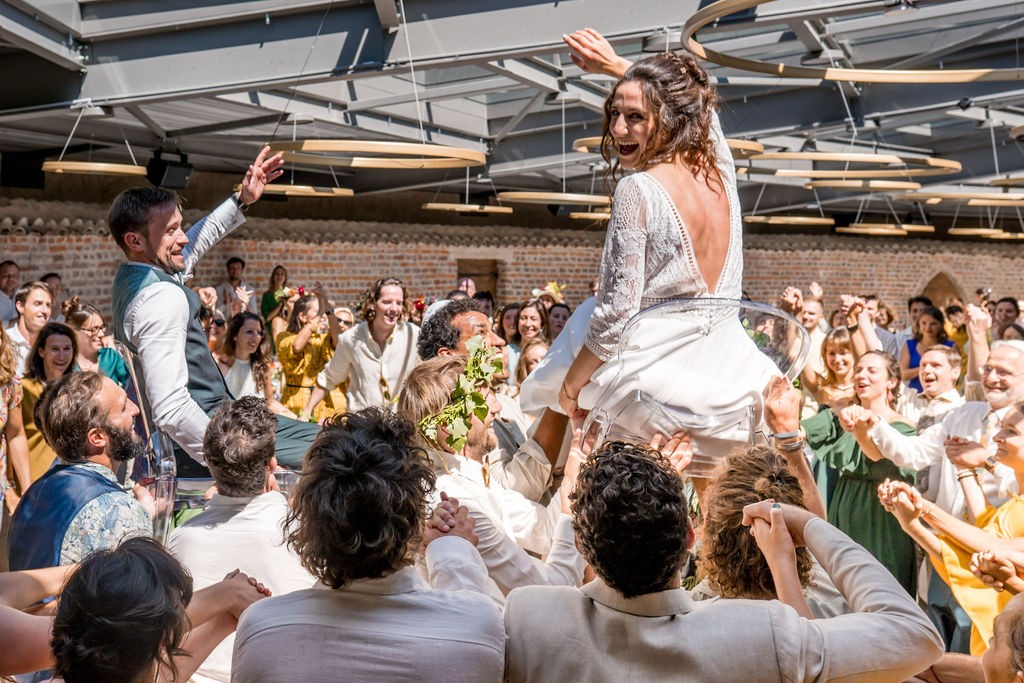 mariage-coloré-chateau-de-versailleux-lyon-lyrem-photography