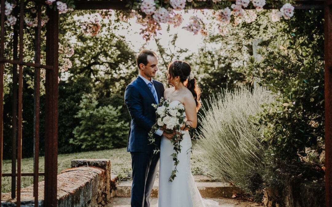 Un mariage bleu chic au Domaine de La Bouriette dans le Tarn