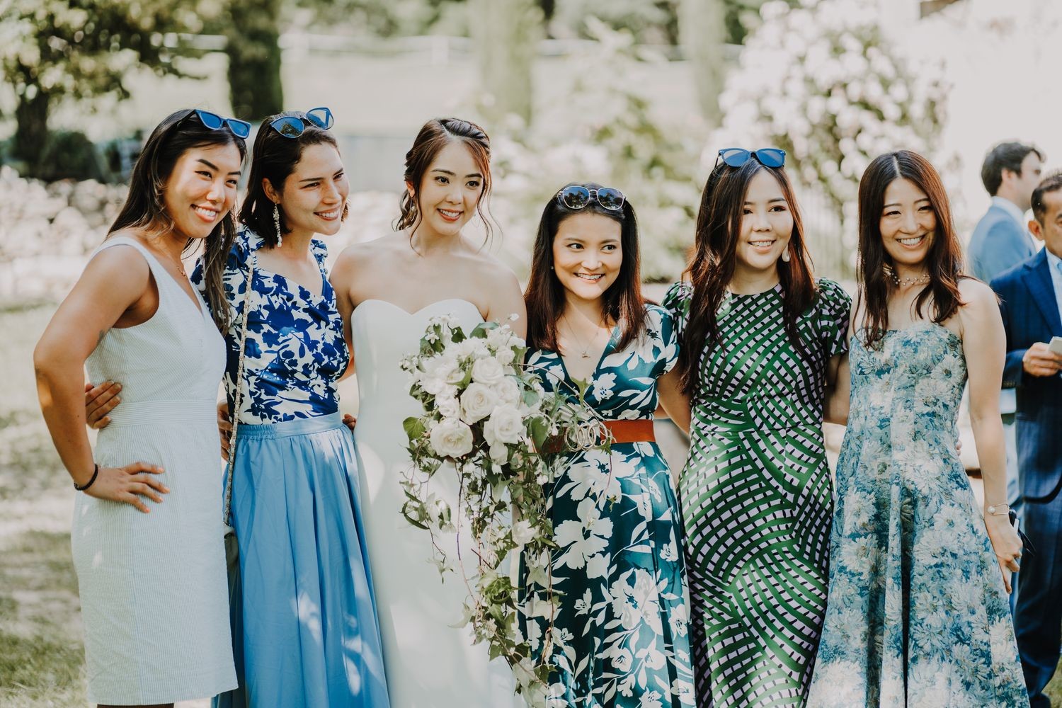 Mariage bleu chic au Domaine de la Bouriette dans le Tarn