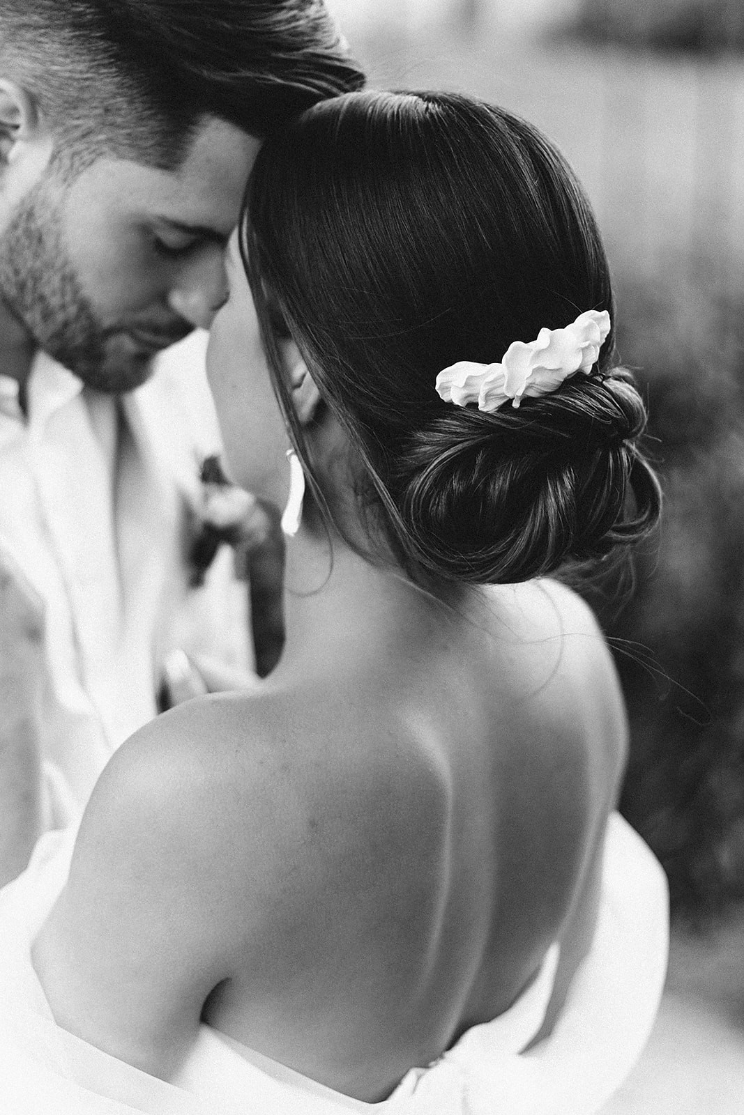 mariage chic et coloré au Château de Canon en Normandie - Amour Etc Photographes