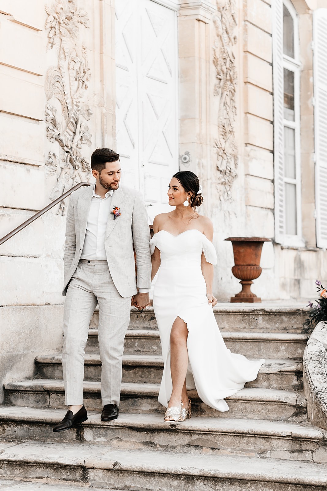 mariage chic et coloré au Château de Canon en Normandie - Amour Etc Photographes