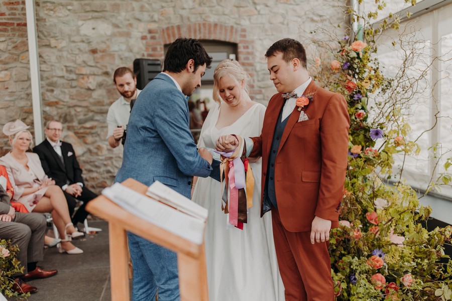 mariage fleuri et coloré en Belgique