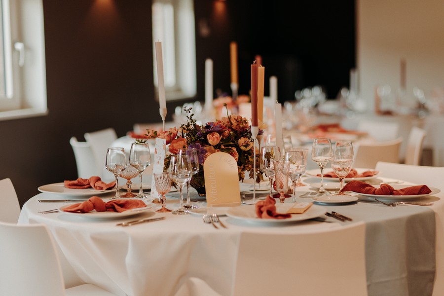 mariage fleuri et coloré en Belgique