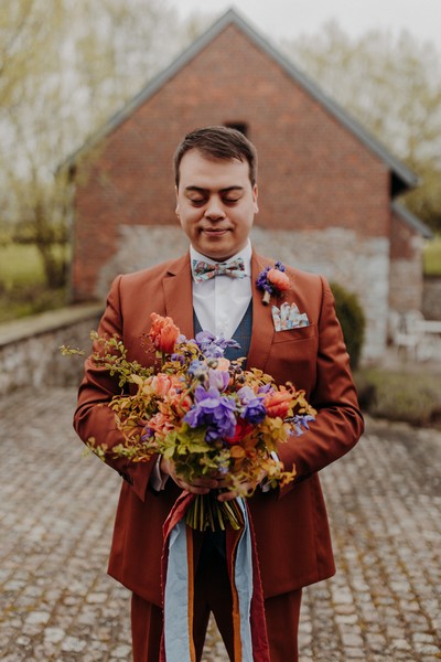 mariage fleuri et coloré en Belgique
