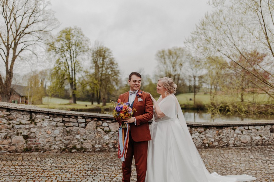 mariage fleuri et coloré en Belgique