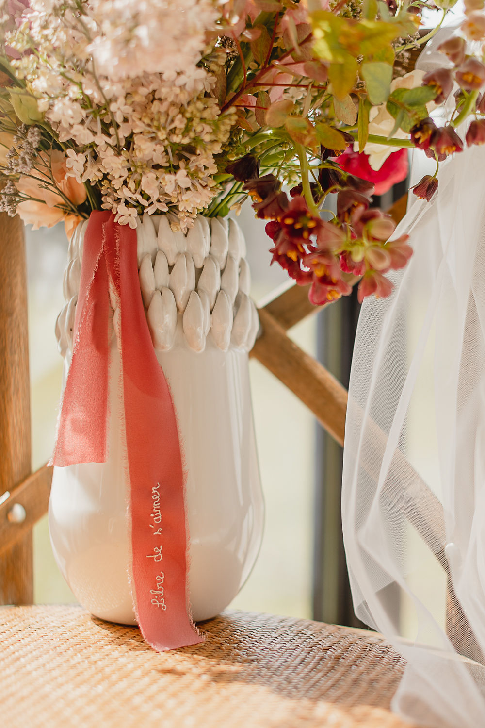 nœud de bouquet de mariée brodé et personnalisé