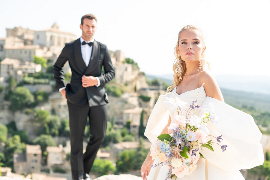 Mariage couture au Château de Mille dans le Luberon