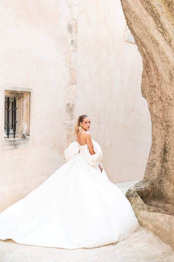 Mariage couture au Château de Mille dans le Luberon