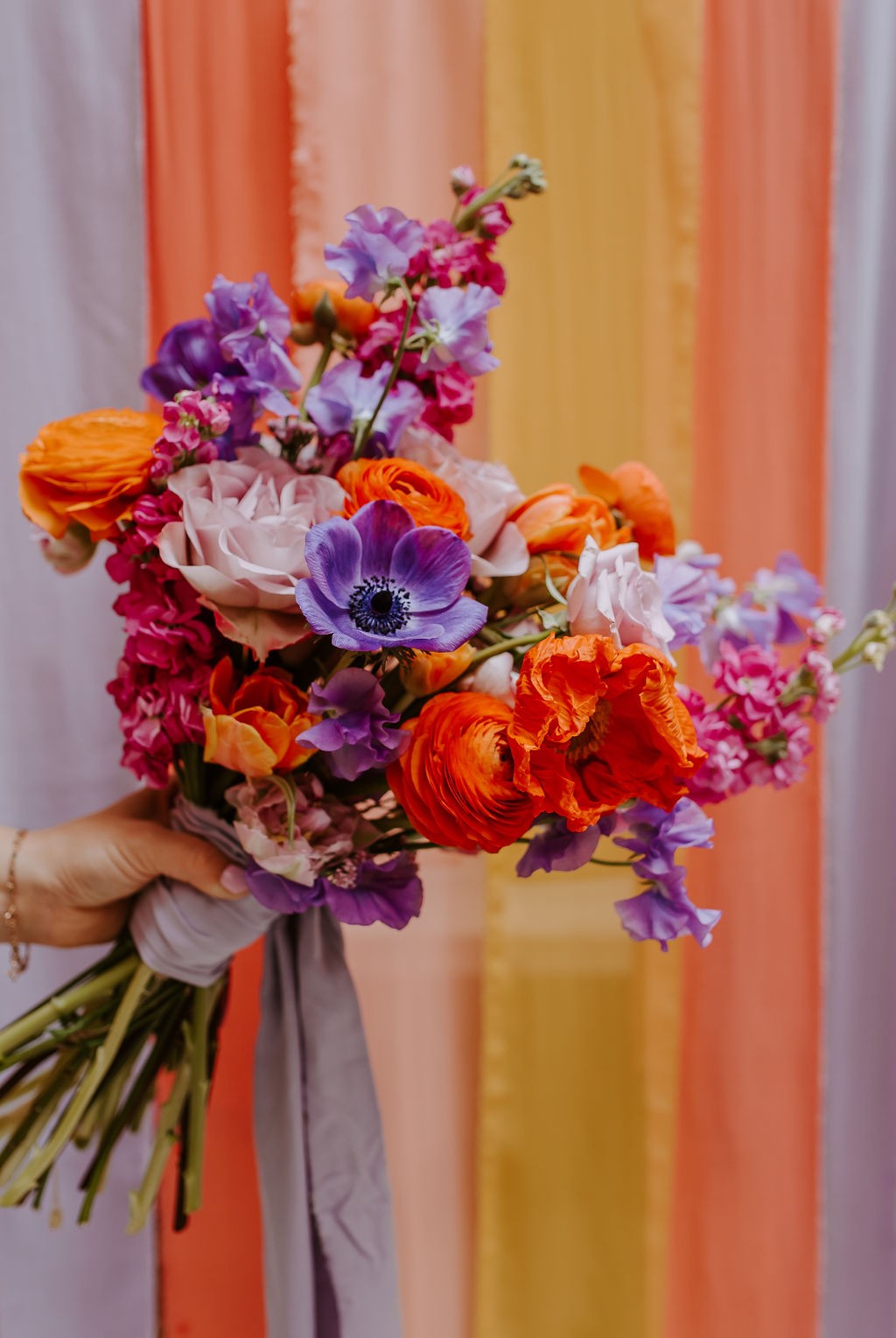 Mariage coloré aux inspirations des années 70