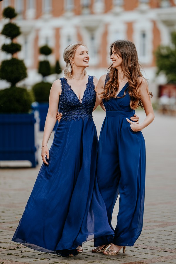 robe et combinaison bleu nuit de demoiselles d'honneur - majolierobe - julienbrichephotographe