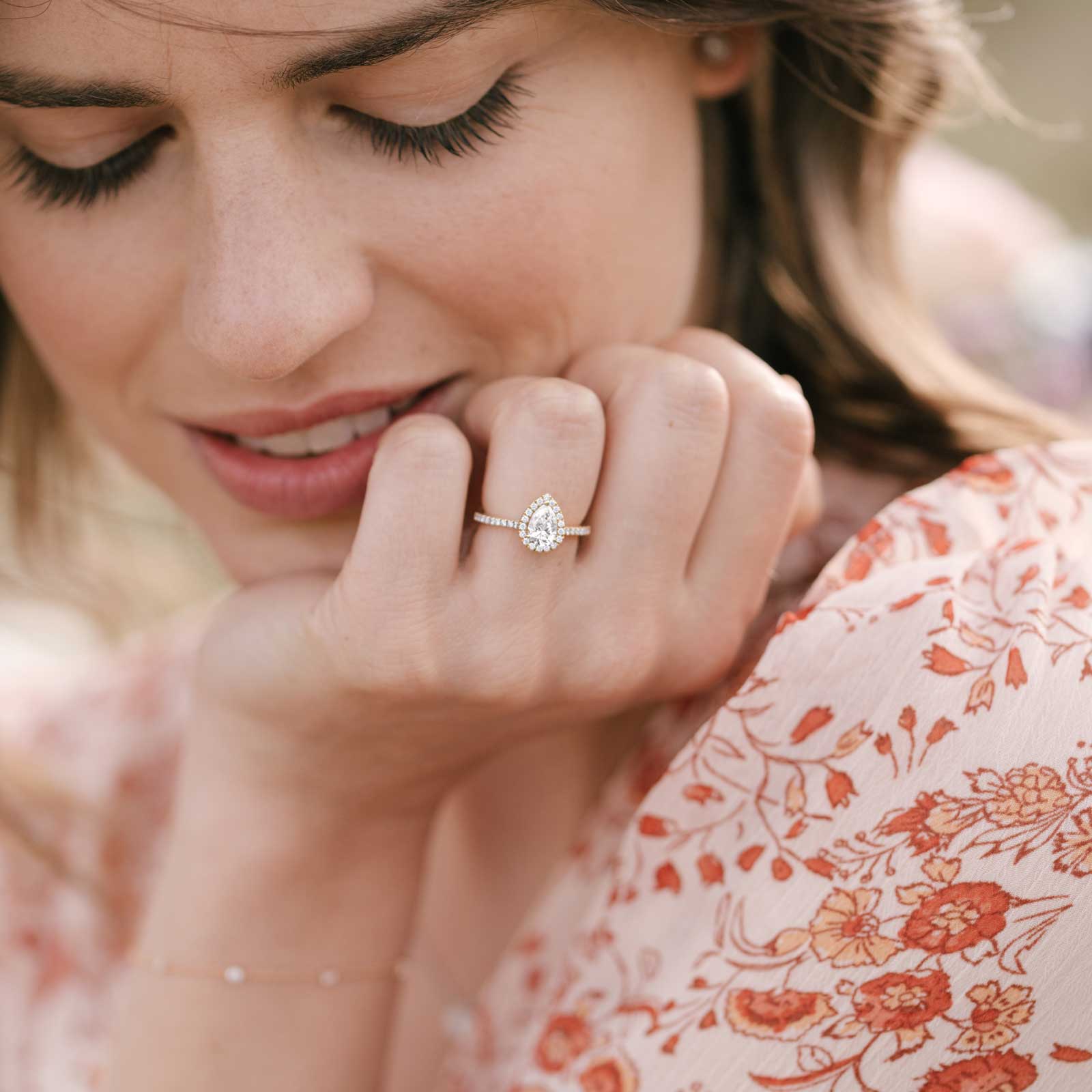 bague-de-fiancailles-luxe-poire-gemmyo