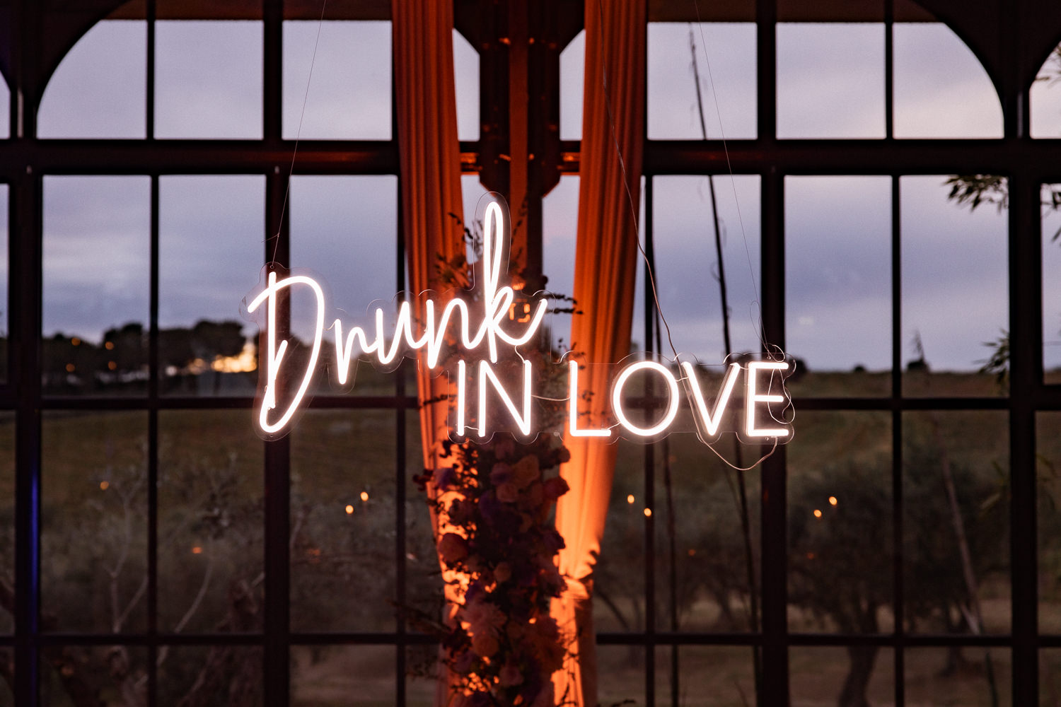 néon Drunk in love