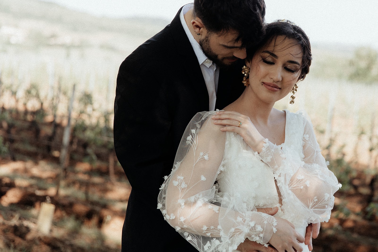 Mariage moderne au château de Pierreclos en Bourgogne