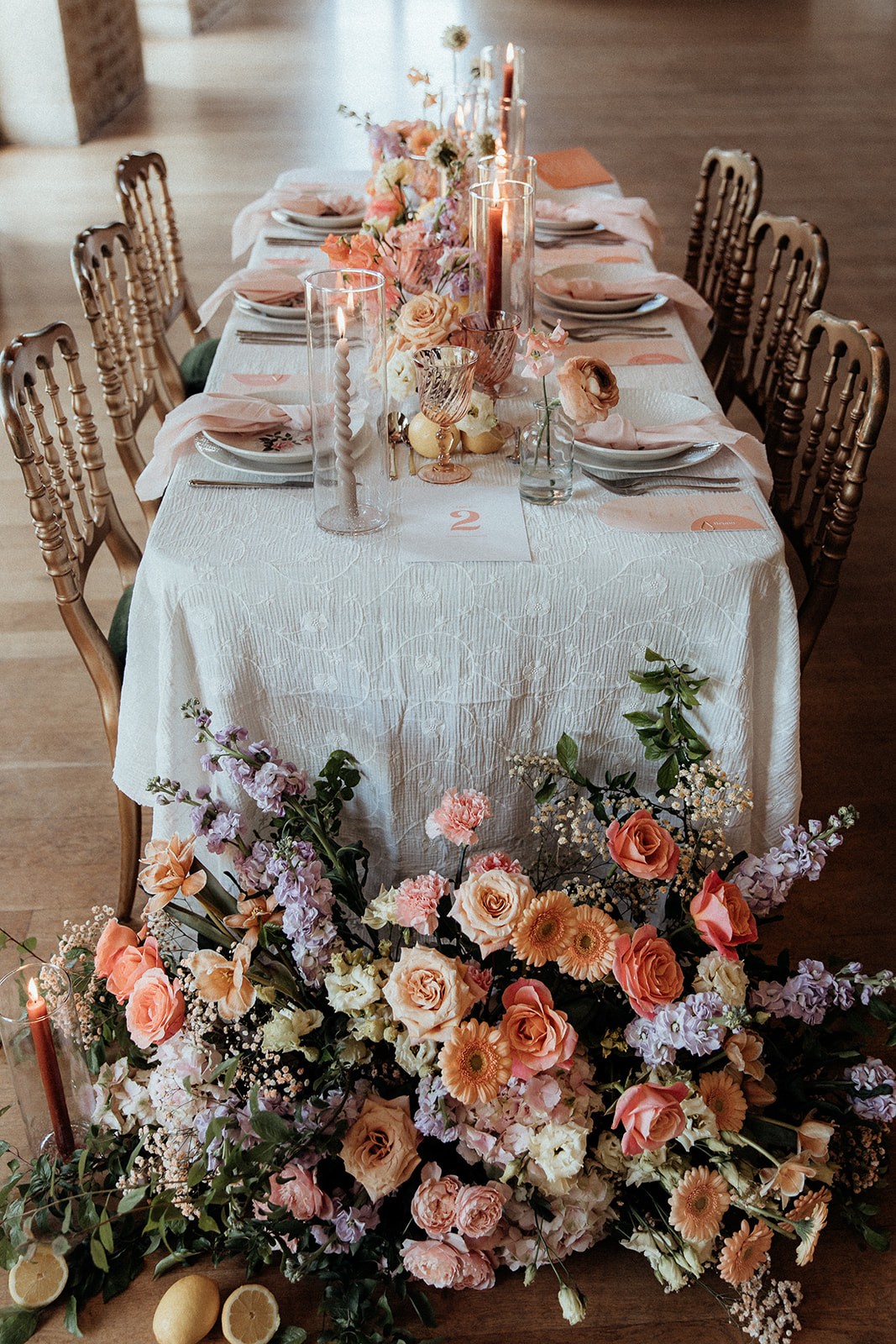 Mariage moderne au château de Pierreclos en Bourgogne