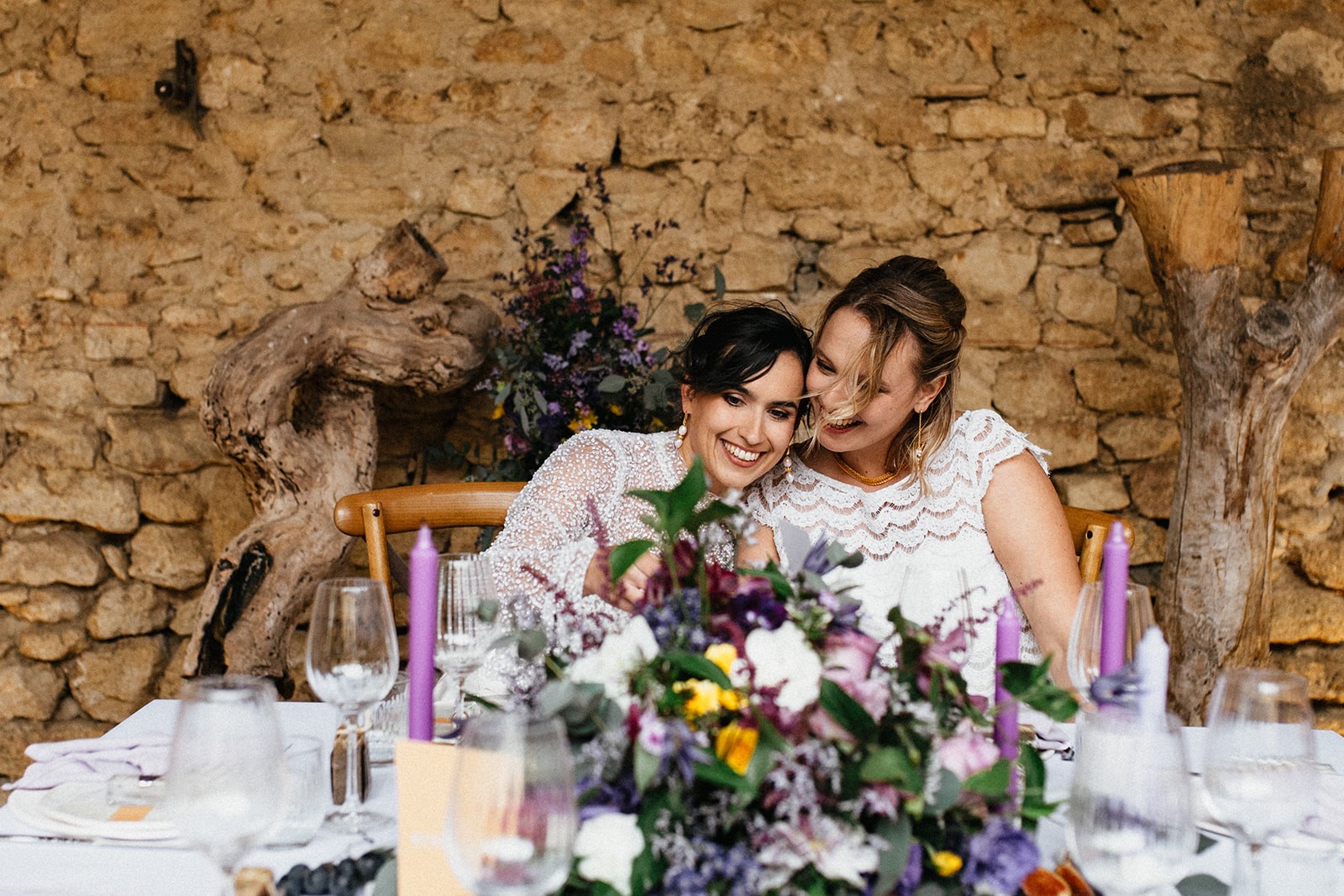 Inspirations pour un mariage violet et romantique – La Sœur de la