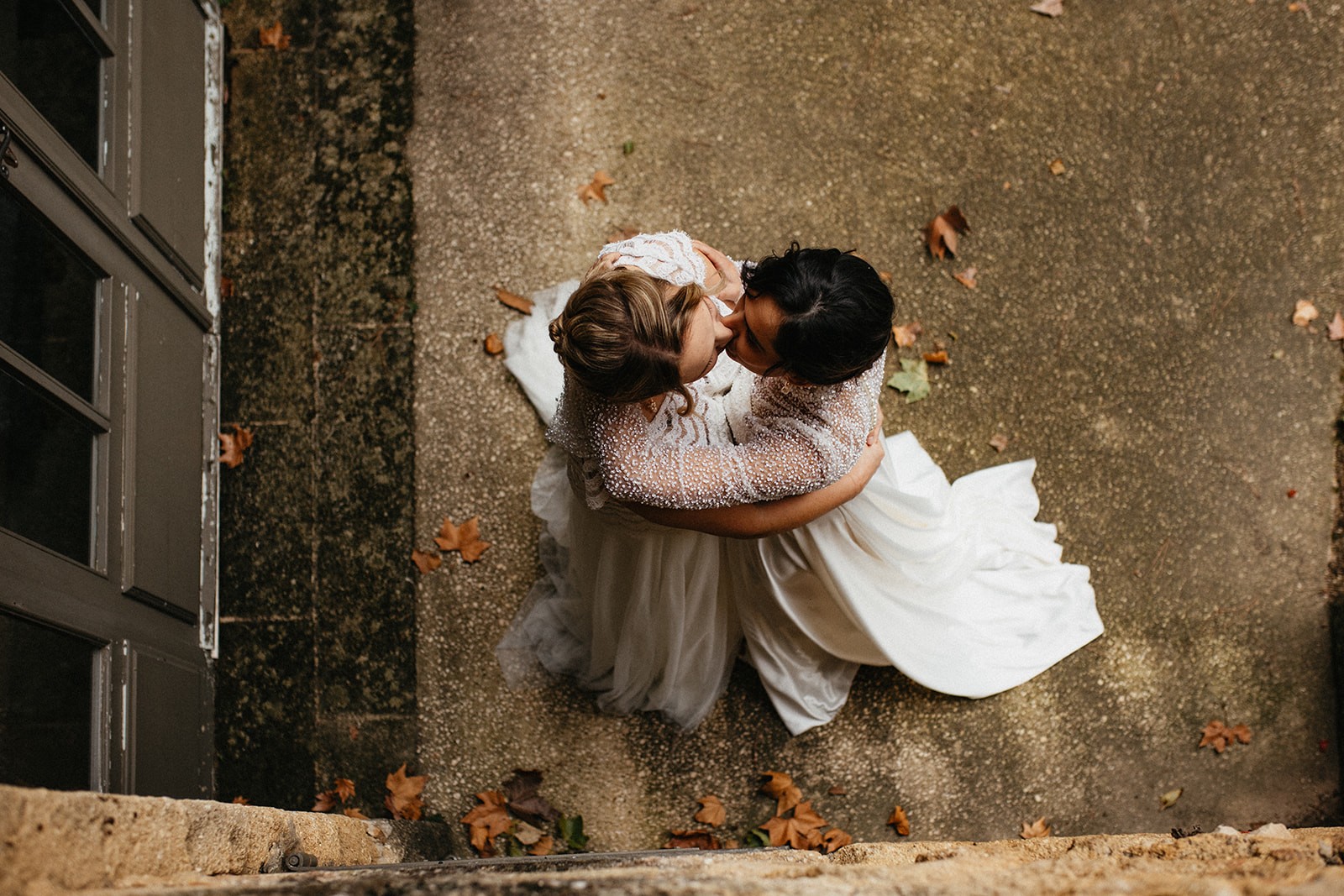 mariage-violet-romantique-dans-le-gard-lolalouise-photographe