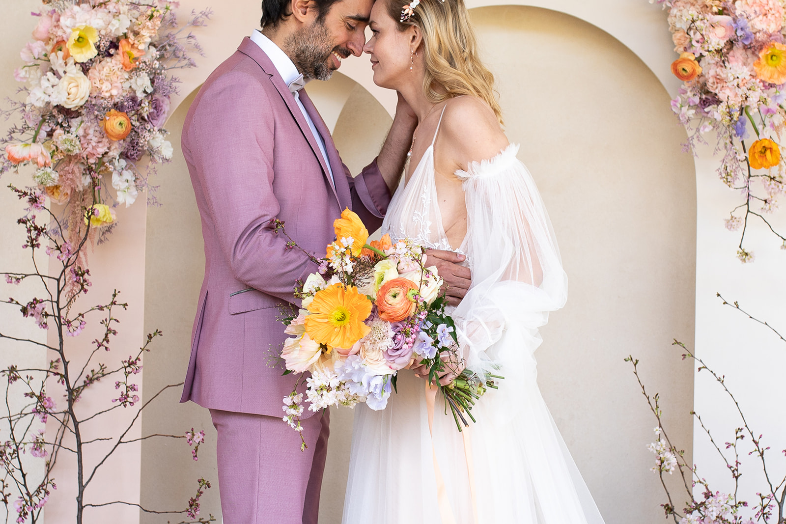 Une décoration de mariage rose corail et pêche? Oui, je le veux