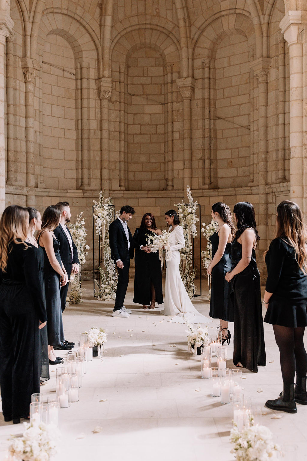 mariage-noir-blanc-abbaye-de-fontevraud