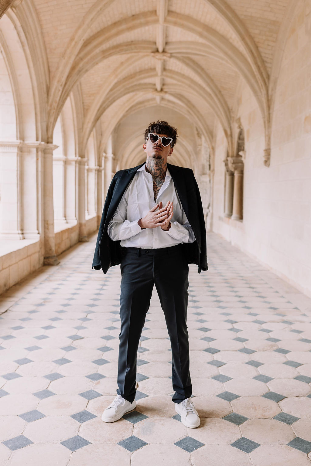 mariage-noir-blanc-abbaye-de-fontevraud