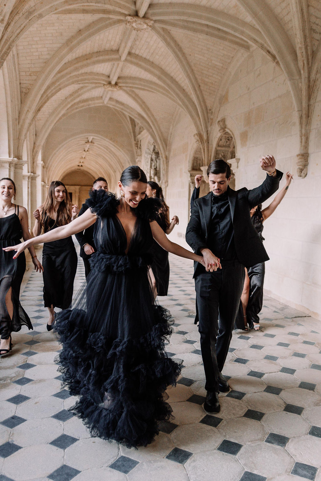 mariage-noir-blanc-abbaye-de-fontevraud