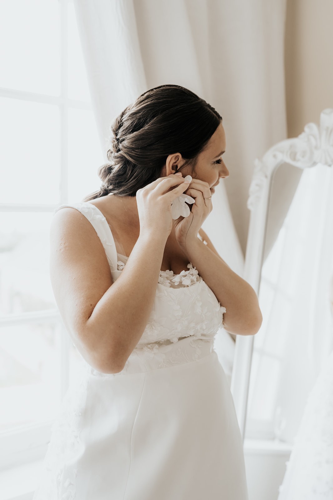 mariage chic et moderne au Manoir de Chivré en Normandie