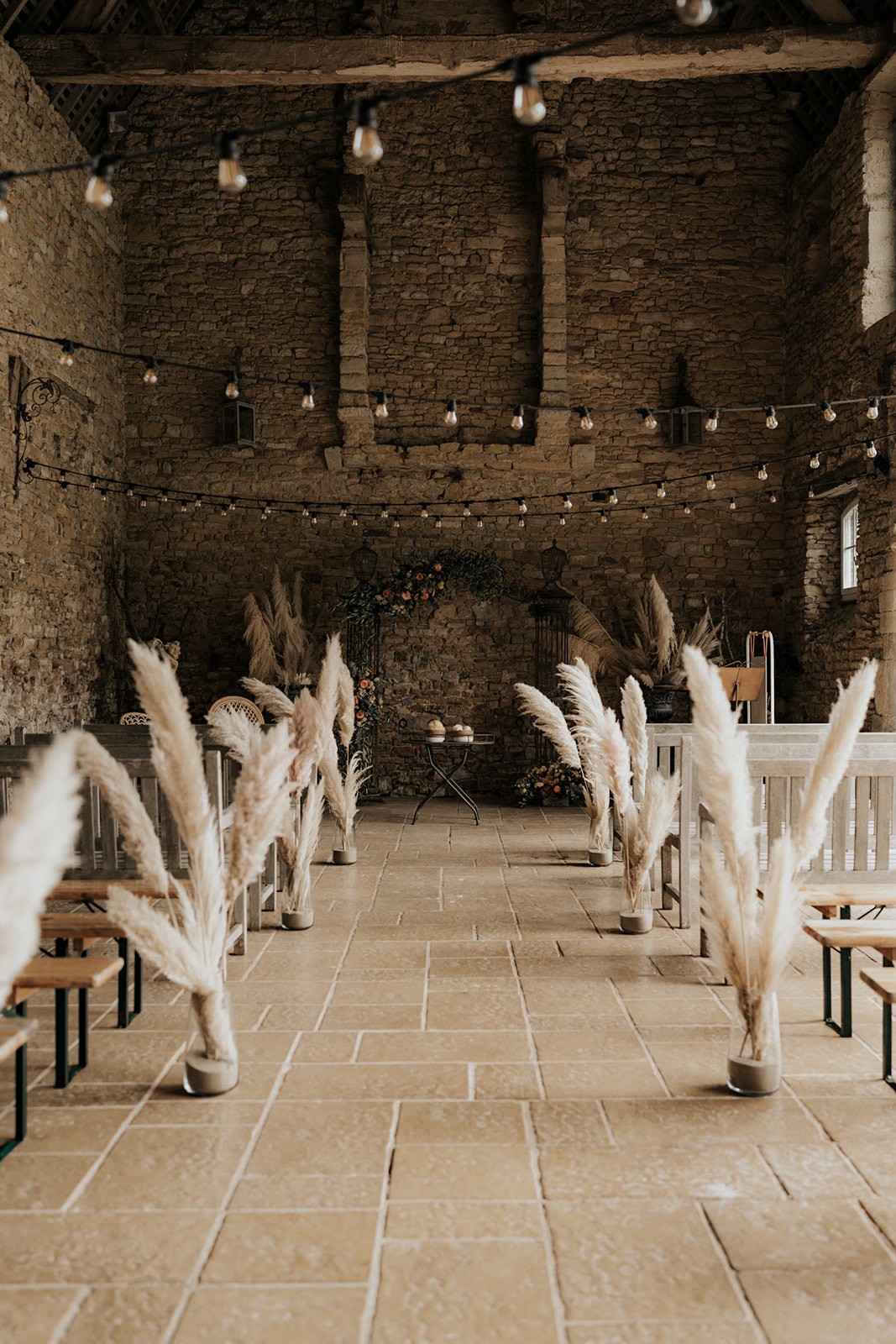 mariage chic et moderne au Manoir de Chivré en Normandie