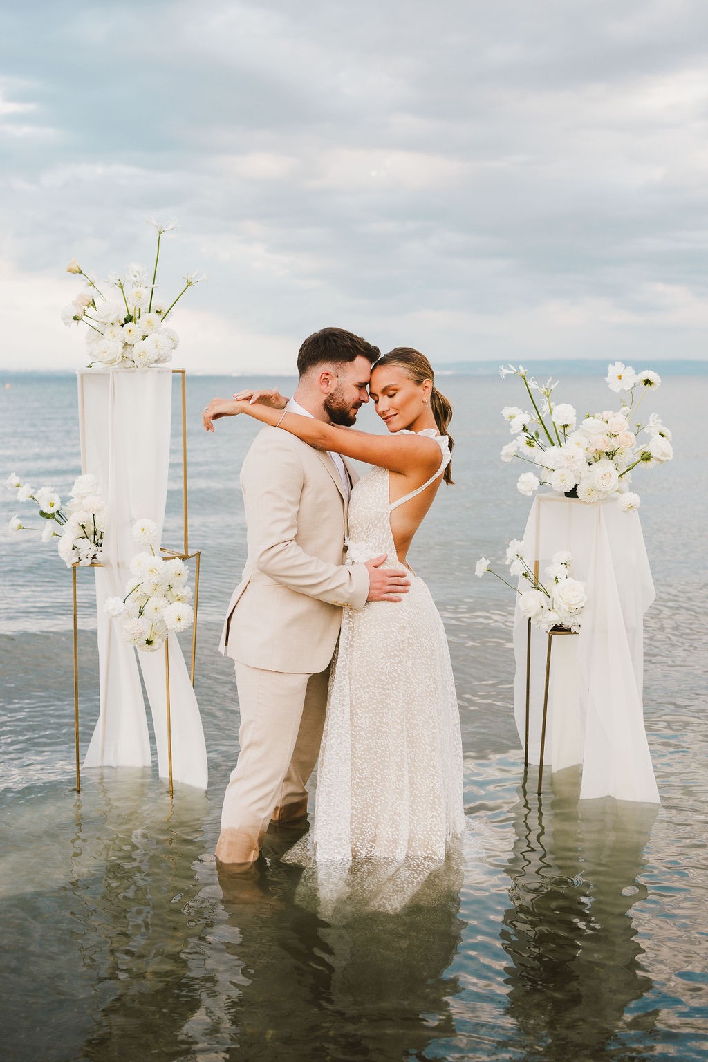 mariage-tout-en-blanc-lac-leman-luciebradbury-photographie