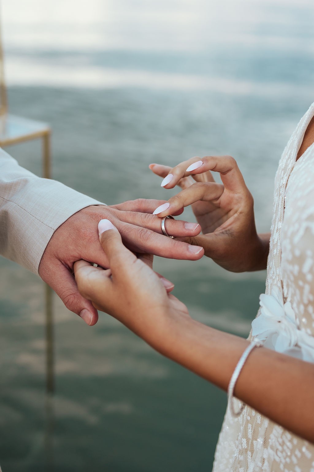 mariage-tout-en-blanc-lac-leman-luciebradbury-photographie