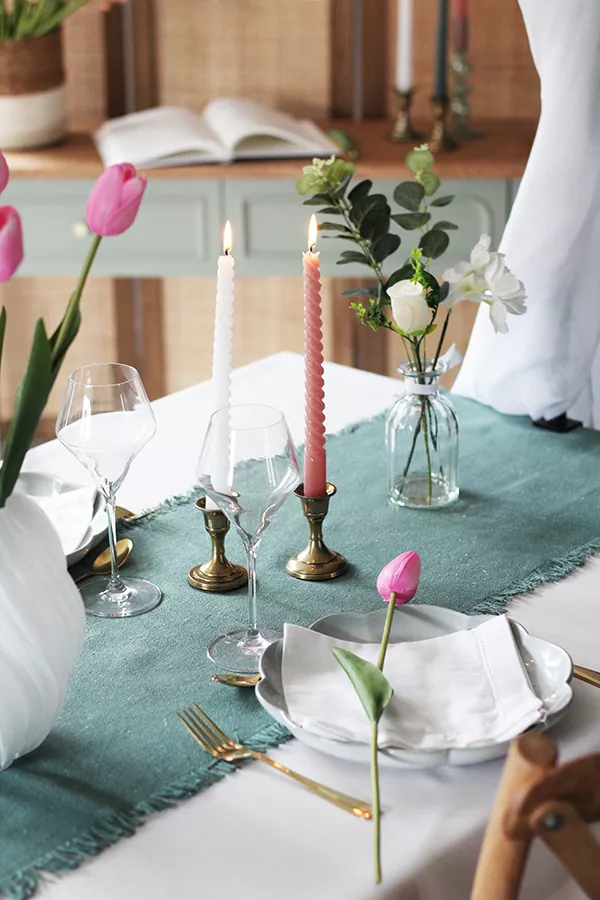 table-de-mariage-printaniere-atmosphera-©lasoeurdelamariee