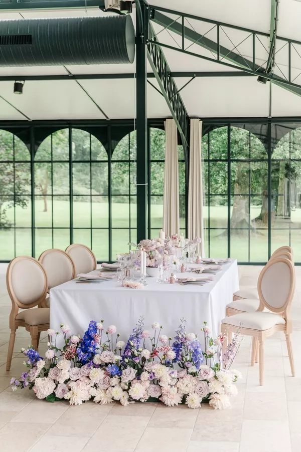 mariage-chic-violet-chateau-tilly-normandie-elvengarden-pierre-and-julia-photography (4)