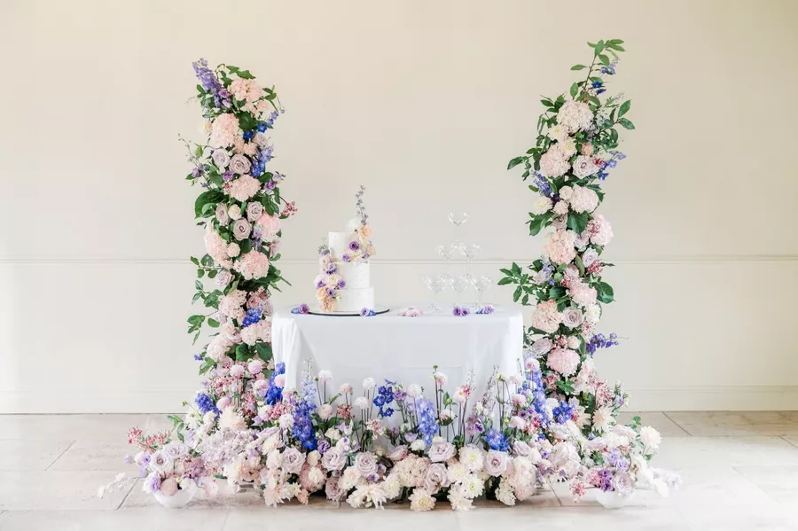 mariage-chic-violet-chateau-tilly-normandie-elvengarden-pierre-and-julia-photography (7)