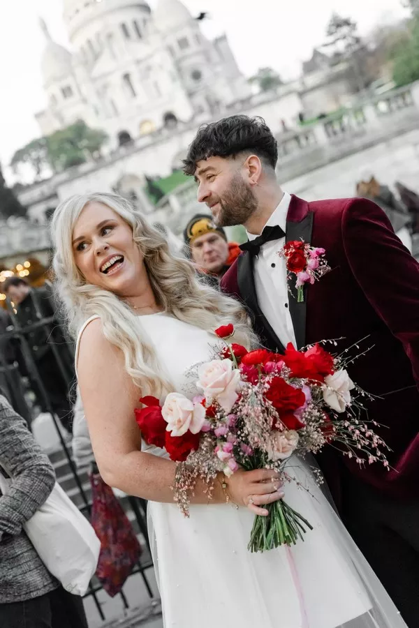 mariage-rouge-moderne-planoevent-LEA EVREVIN (1)