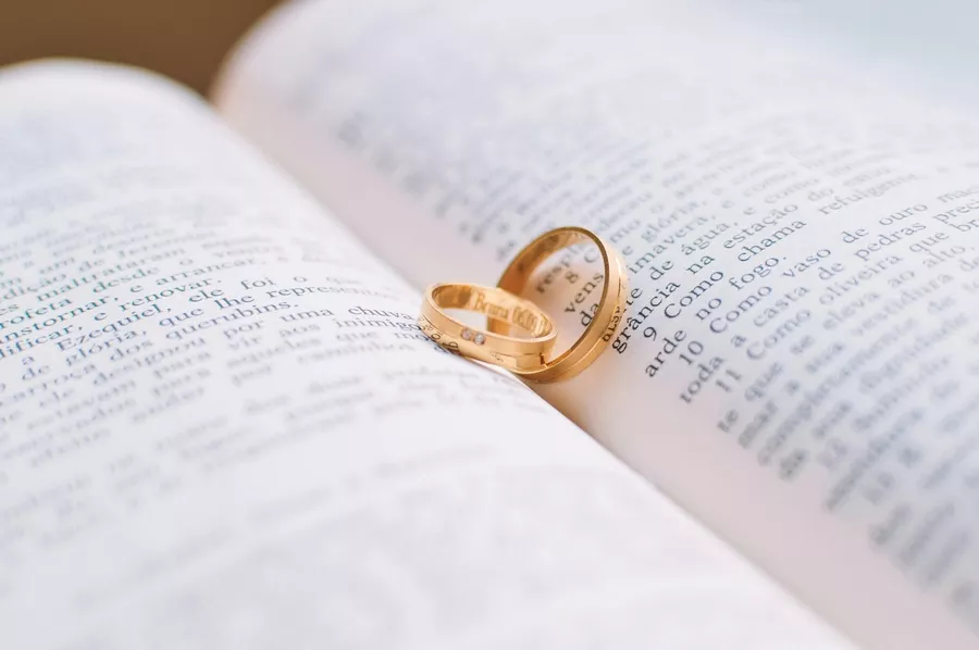 alliances-mariage-or-jaune