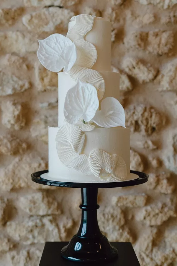 mariage-noir-et-blanc-intemporel-chateau-erigoye-bordeaux-nikkithebaultphotographe (27)