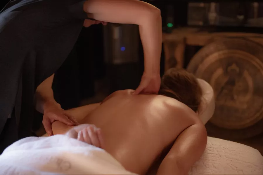 activités-evjf-haute-savoie-soin-massage-chalet-les-cerises