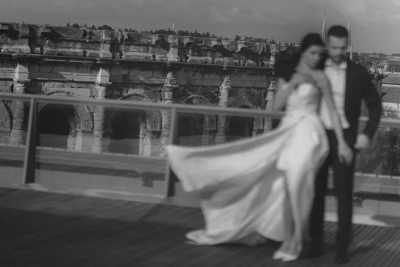 elopement-chic-arenes-de-nimes-gabriellafeyer (1)