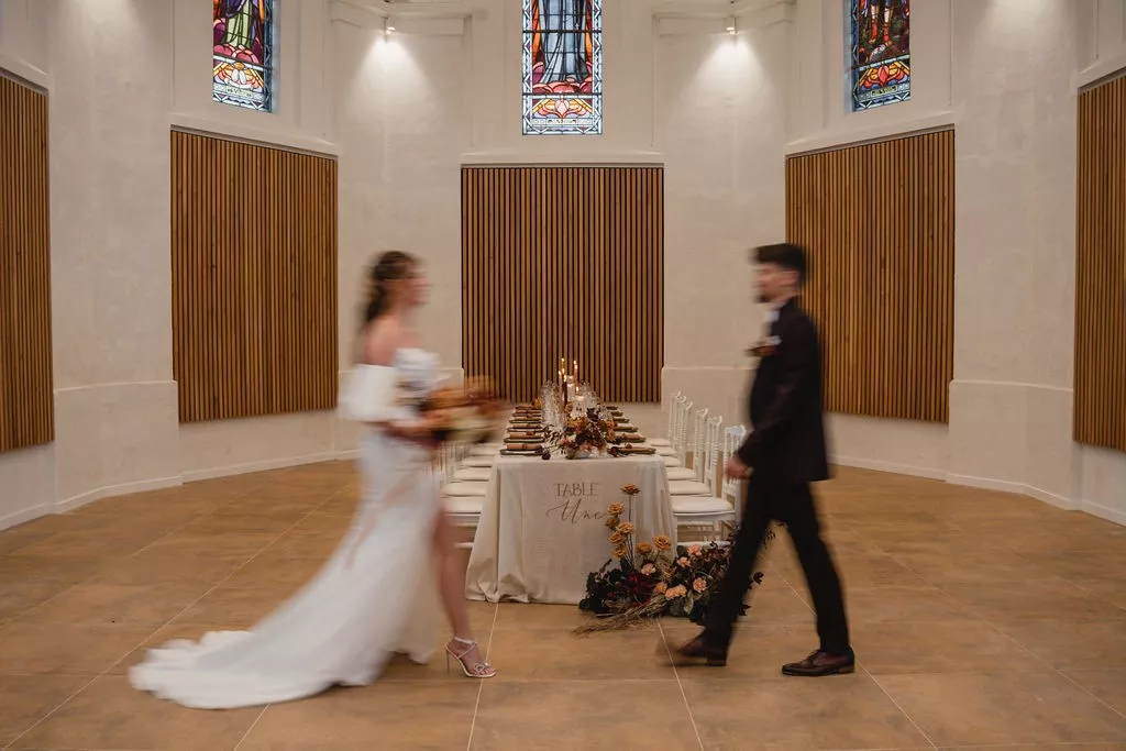 mariage-mocha-mousse-abbaye-de-meslay-vendée-violaine-bretin (1)