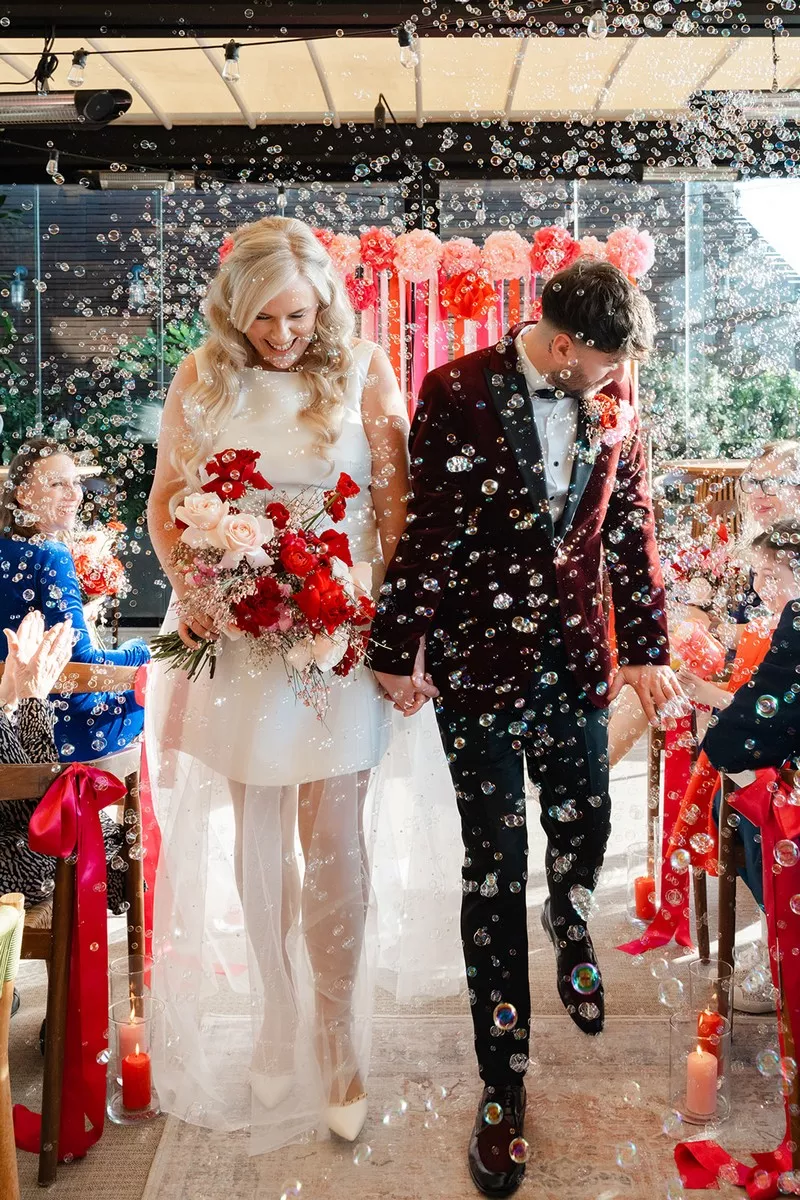 mariage-romantique-petit-comité-tour-eiffel-Lea-Evrevin (29)