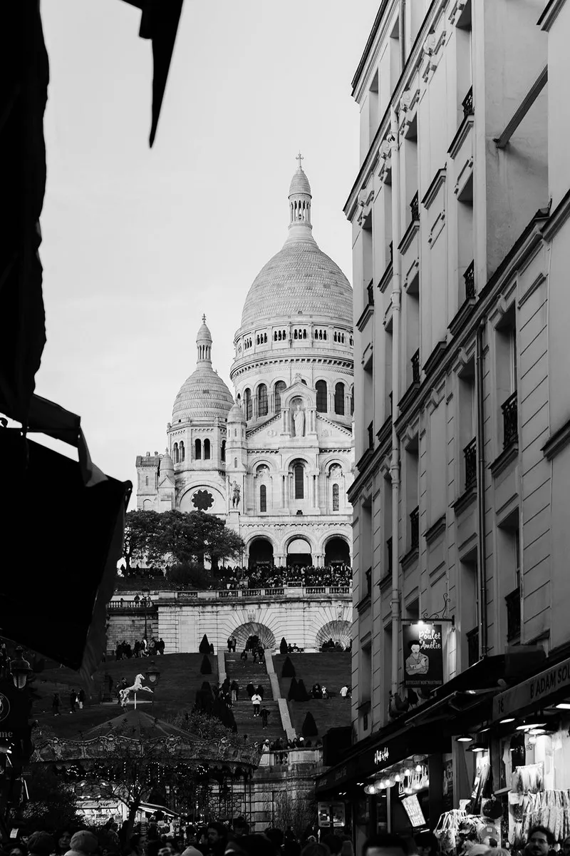 mariage-romantique-petit-comité-tour-eiffel-Lea-Evrevin (46)