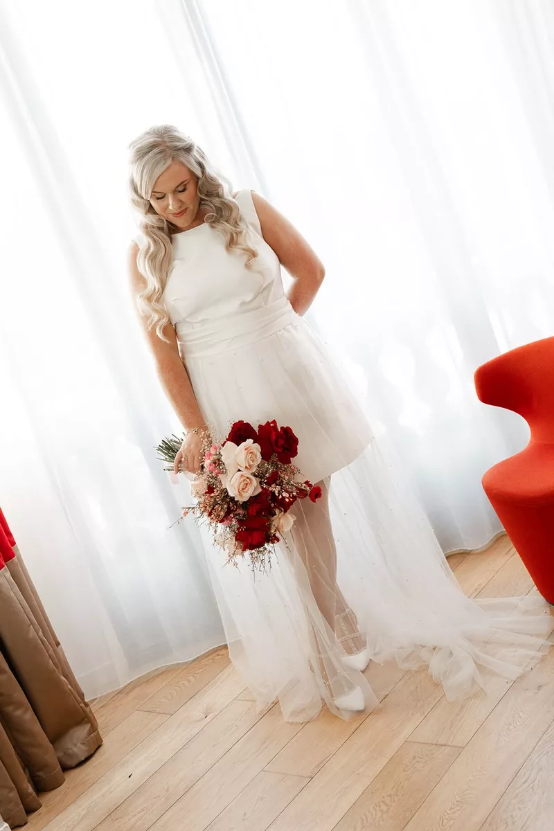 mariage-romantique-petit-comité-tour-eiffel-Lea-Evrevin (7)