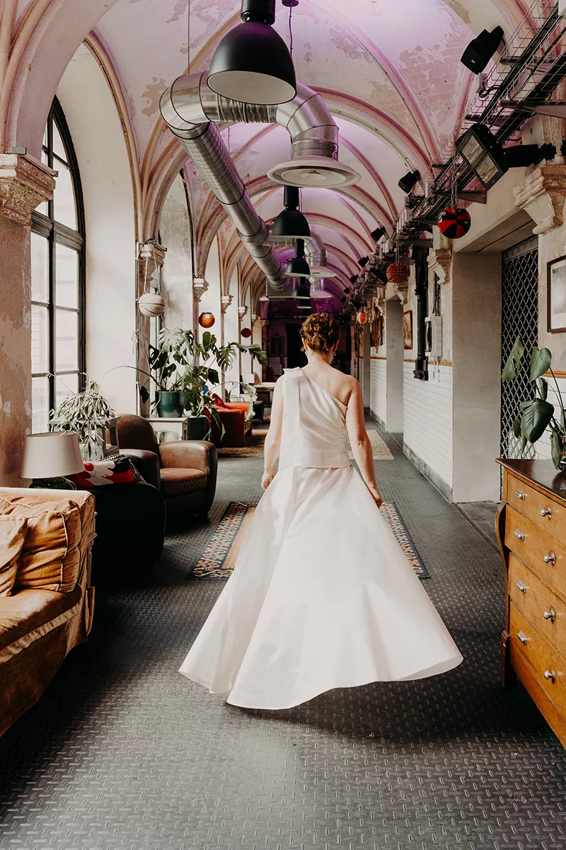 robe-de-mariée-sur-mesure-lille-au-fil-dun-jour-©marine-derache (3)