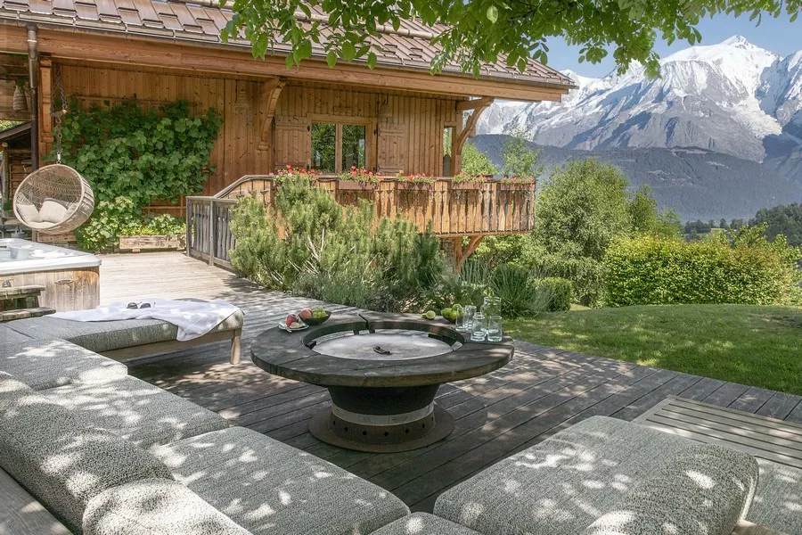 terrasse-vue-mont-blanc-chalet-les-cerises