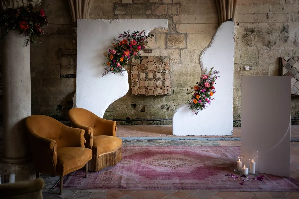 arche-de-ceremonie-laqiue-sur-mesure-lartisane-llavallette