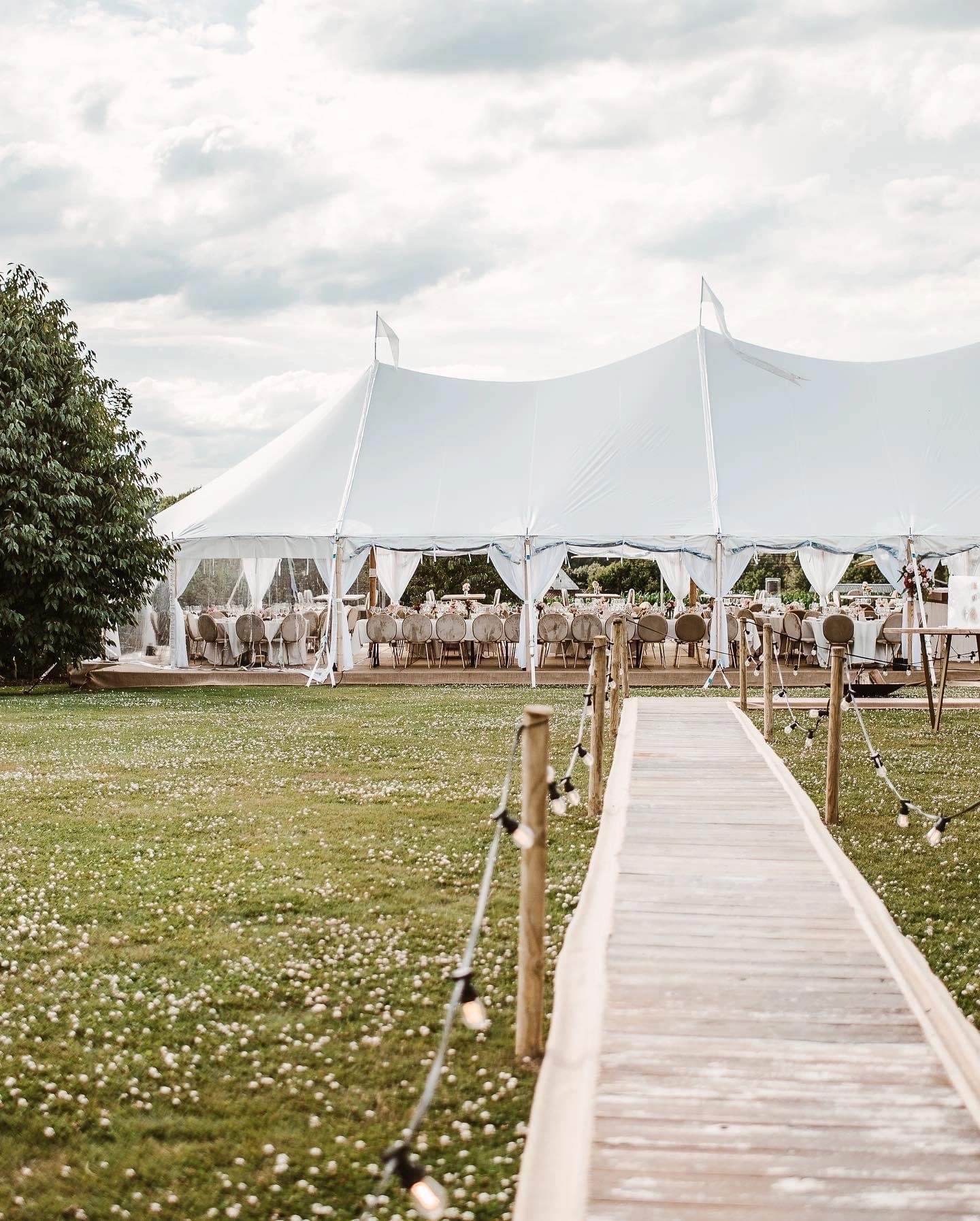 Location-tente-fermée-mariage-2VRent-Sailcloth