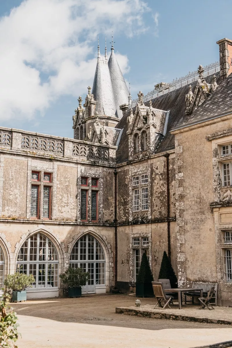 mariage-chateau-de-la-flocelliere-vendee-pays-de-la-loire-julietteetleonie (2)